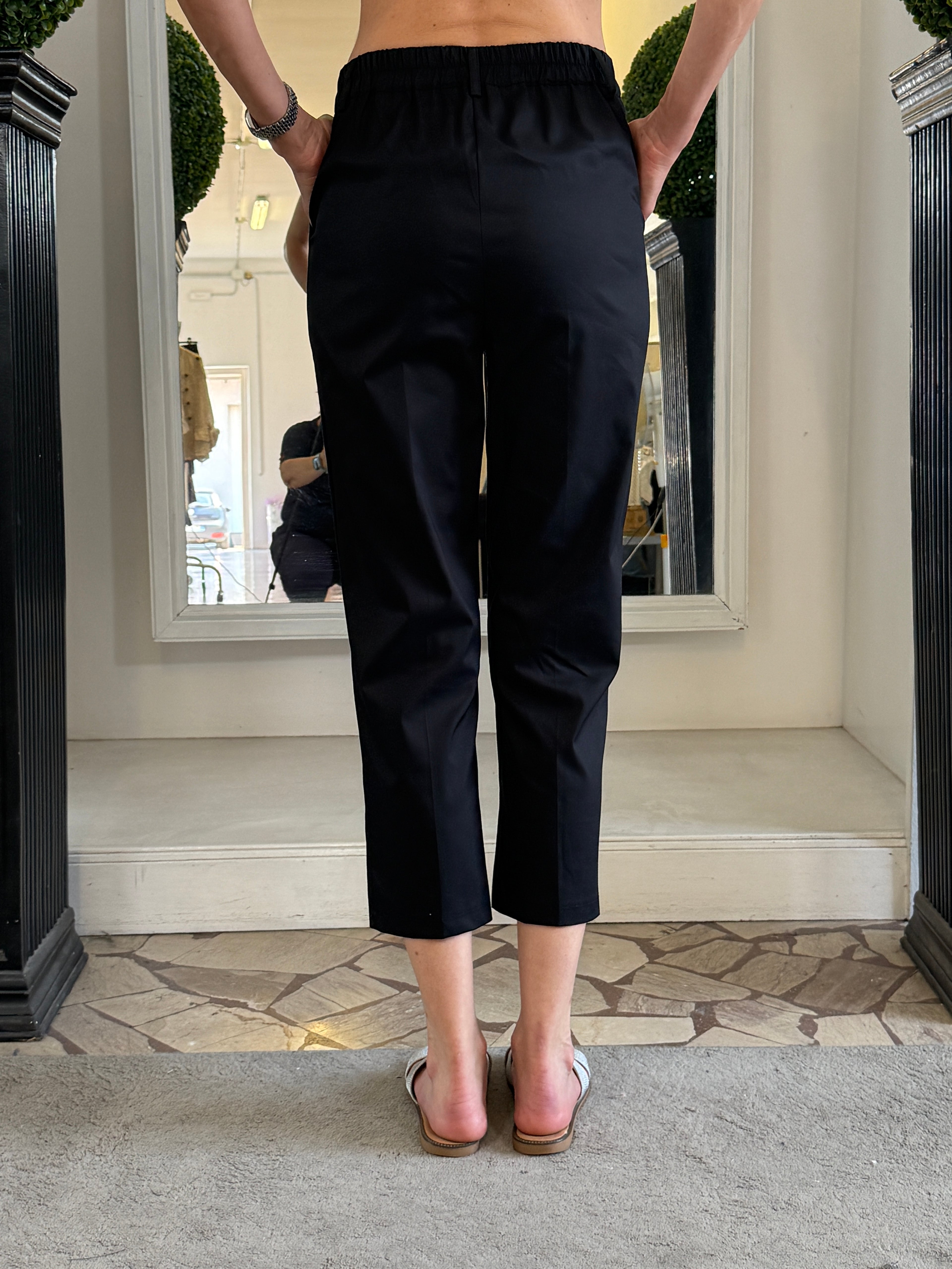 Pantaloni a Sigaretta con Elastico sul Retro