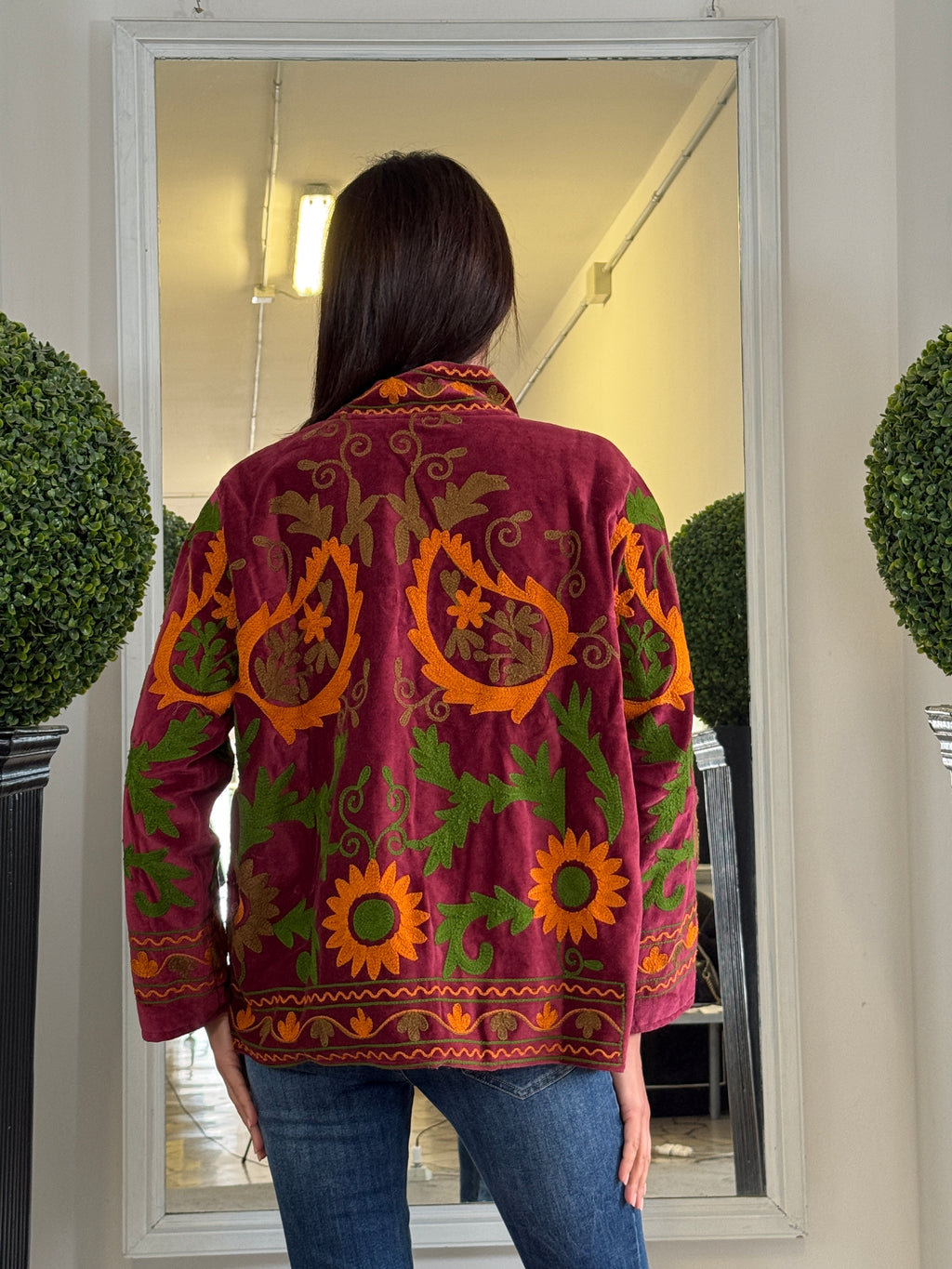 Suzani Artigianale Flower Bordeaux 775