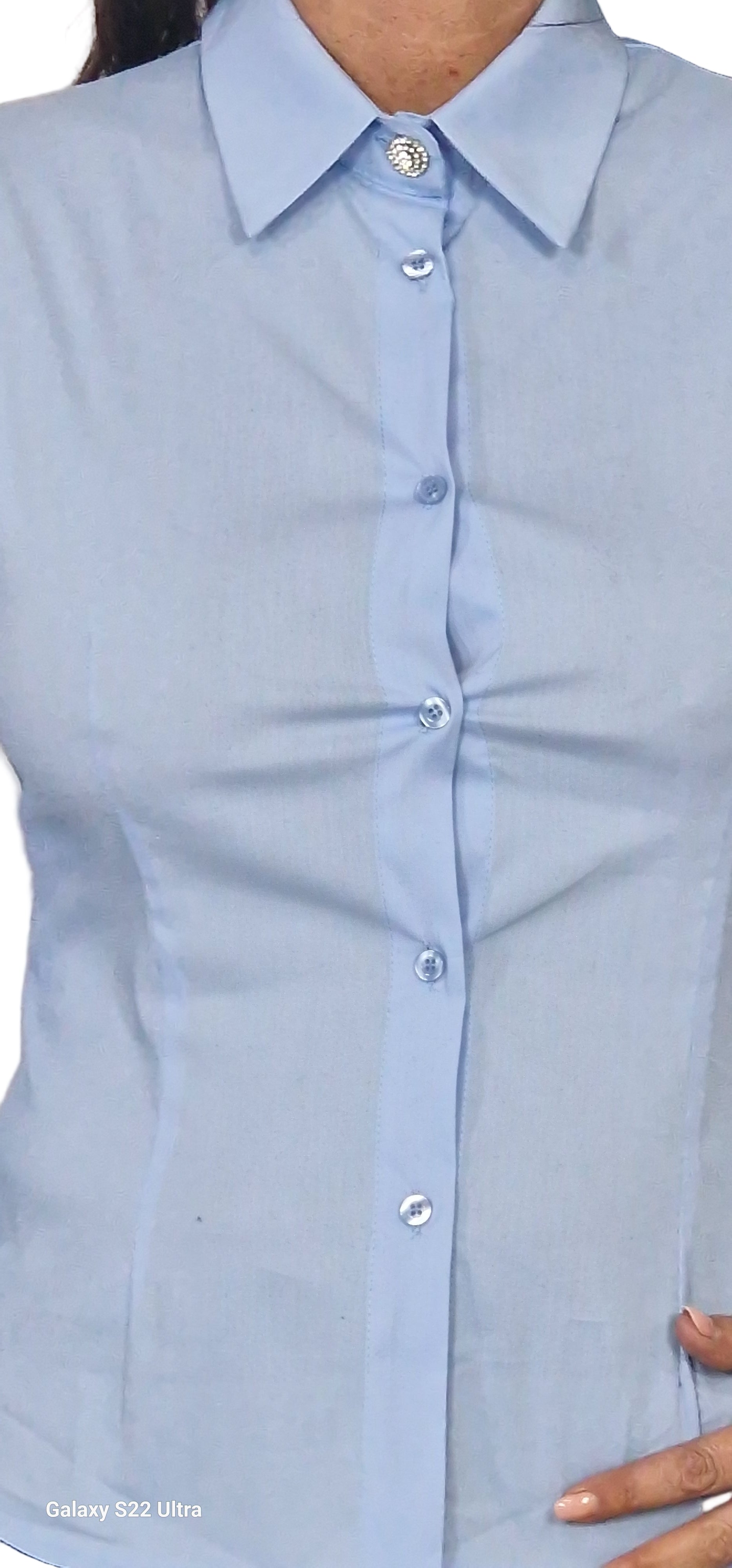 Camicia con bottone gioiello