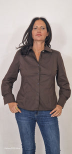 Camicia con bottone gioiello