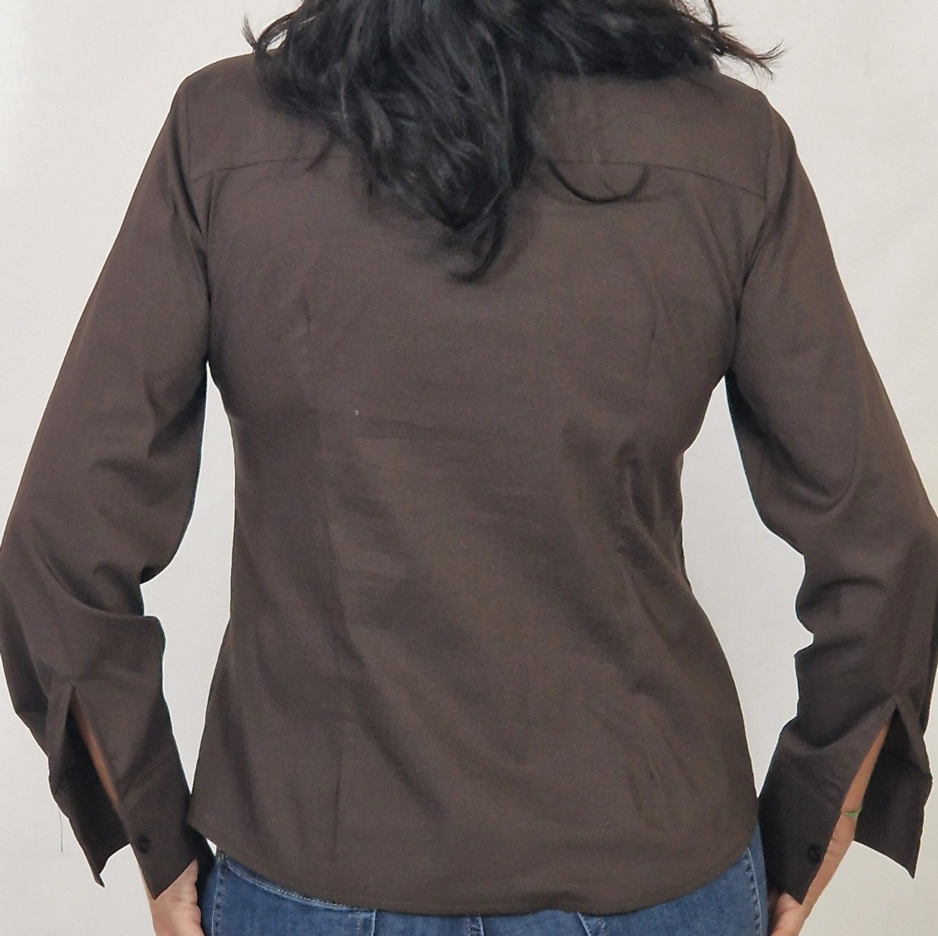 Camicia con bottone gioiello