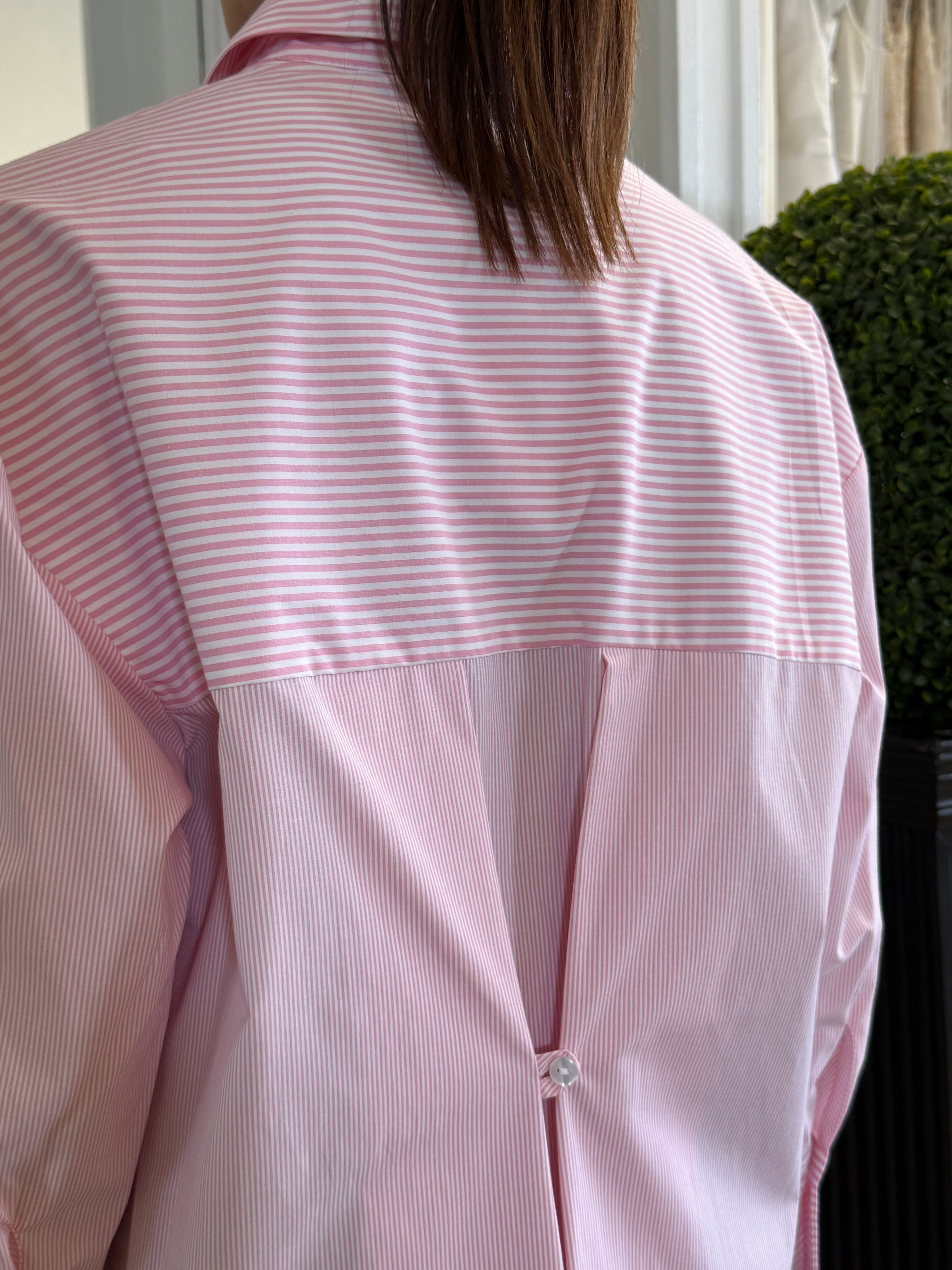 Tensione In Camicia a Righe