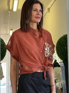 Camicia Maniche Corte con Risvolto e Pailettes