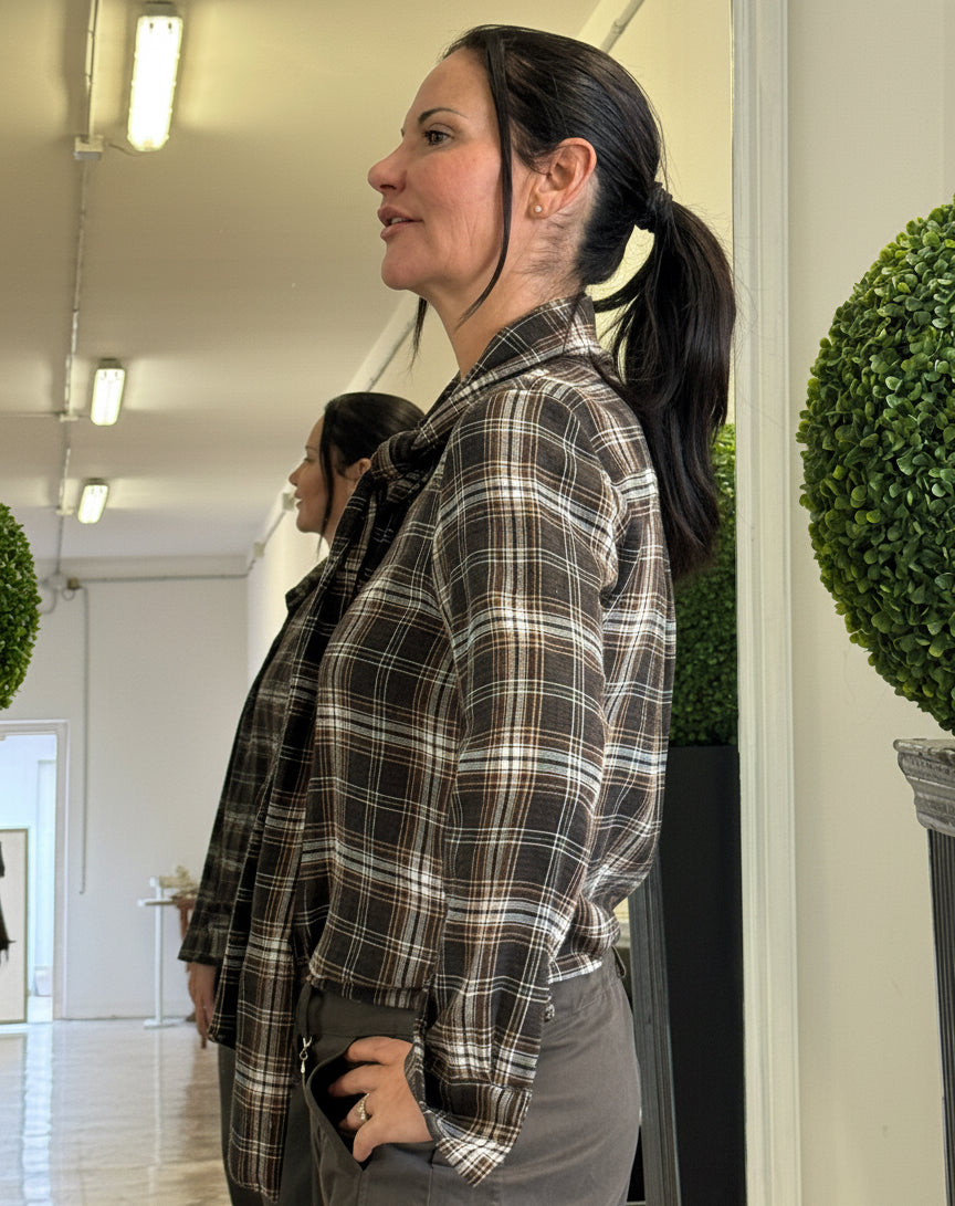 Camicia a Quadri con Fiocco