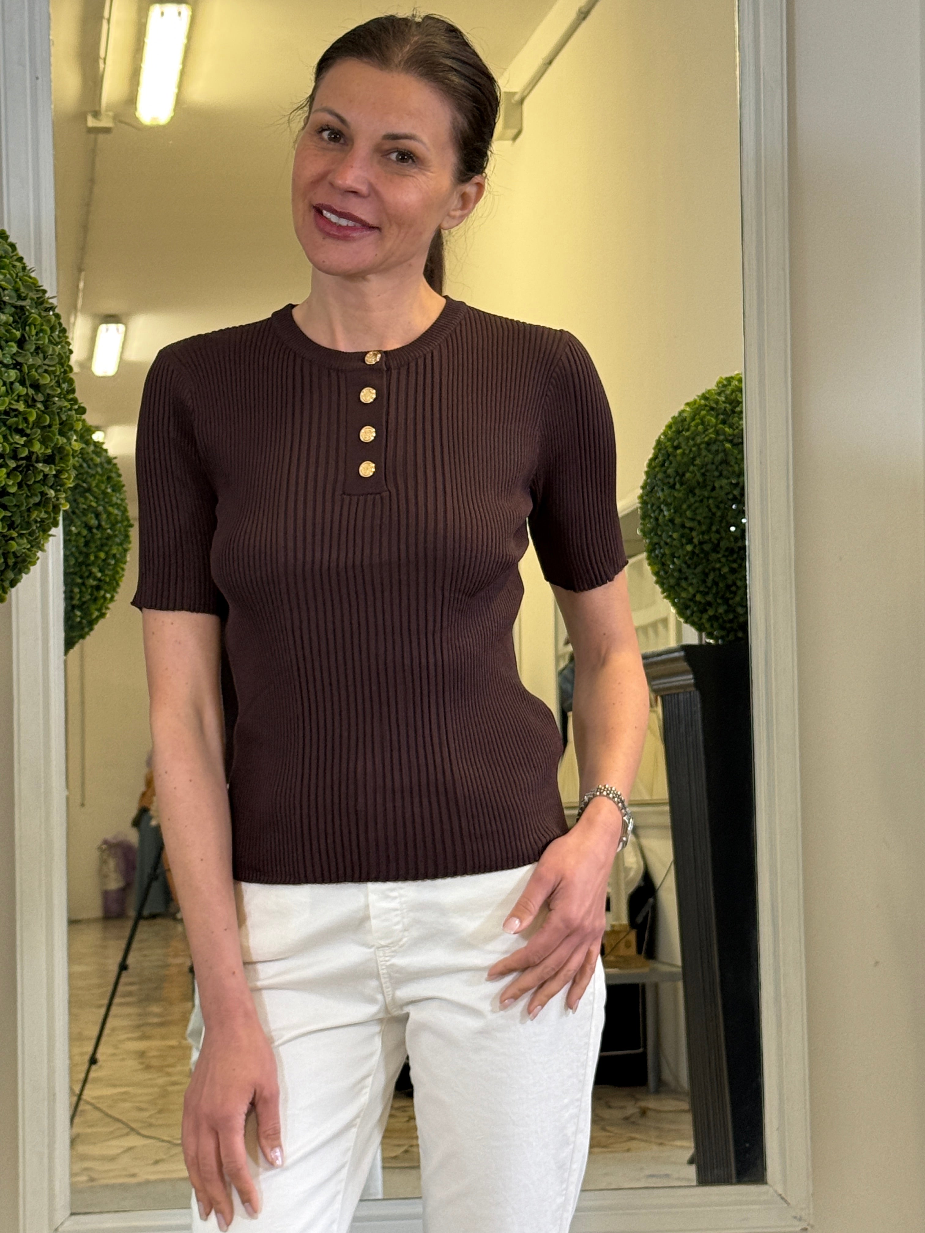 Maglia a Costine con Bottoncini
