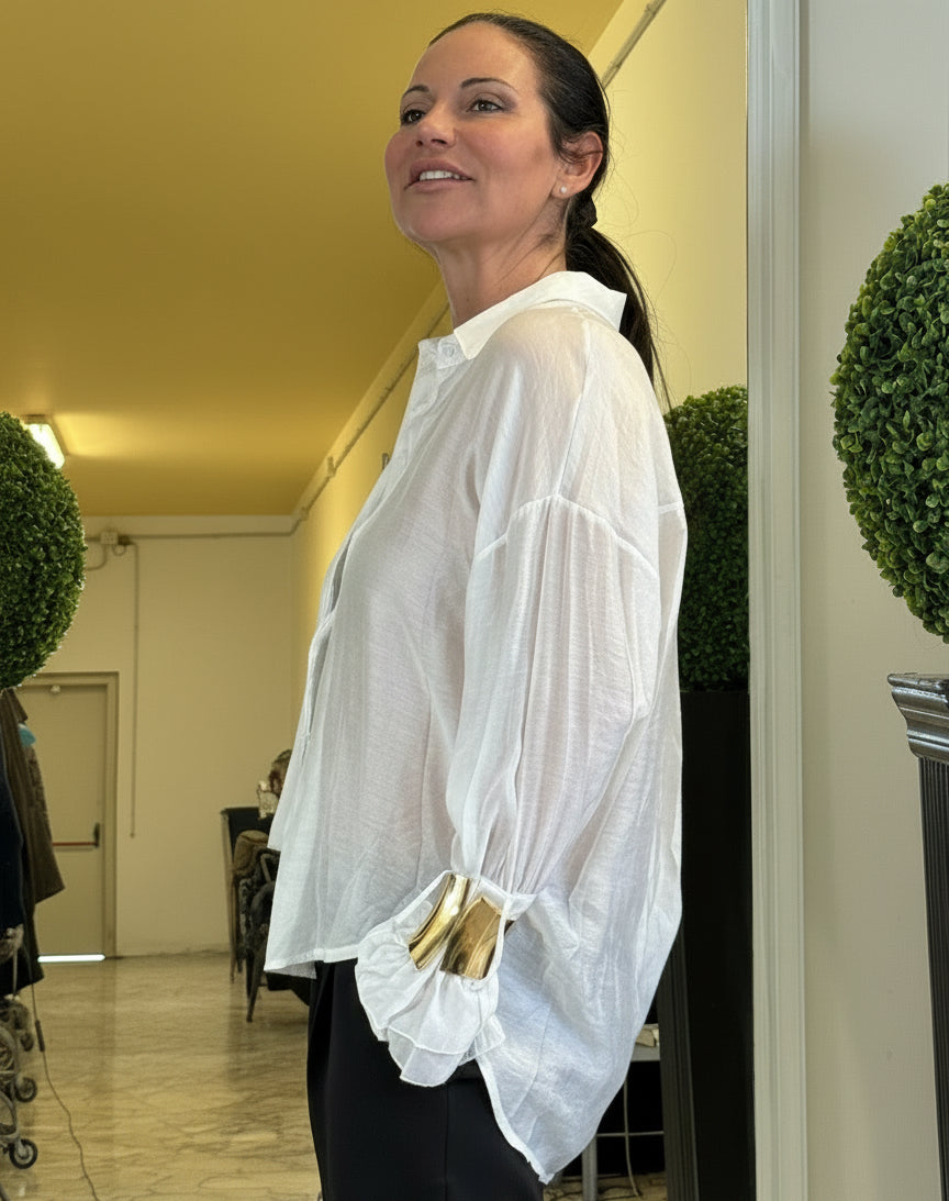 Camicia in Organza con Bracciali Dorati