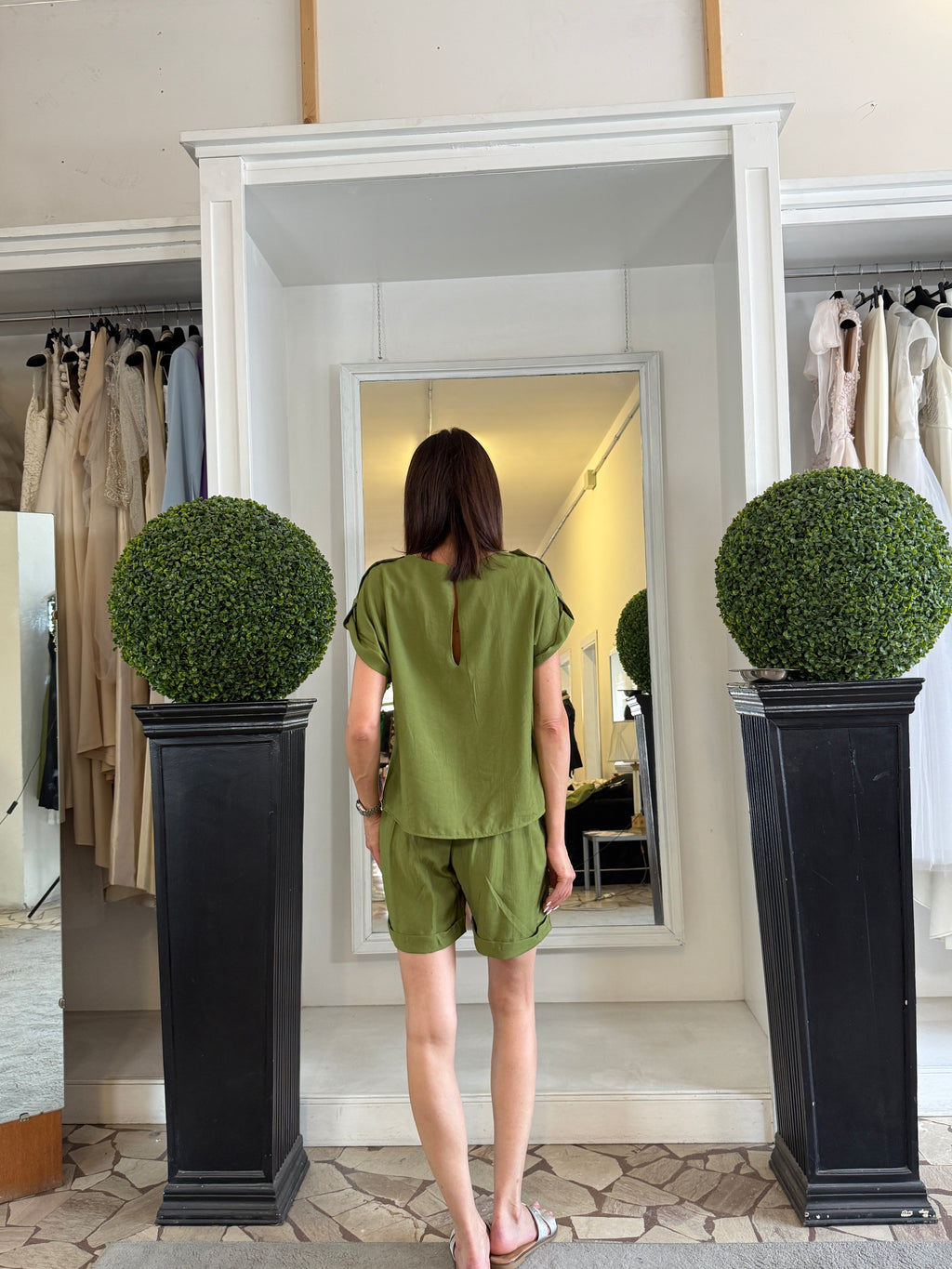 Completo Blusa Maniche Corte e Shorts