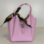 Mia Borsa in Pelle con Foulard sul Manico