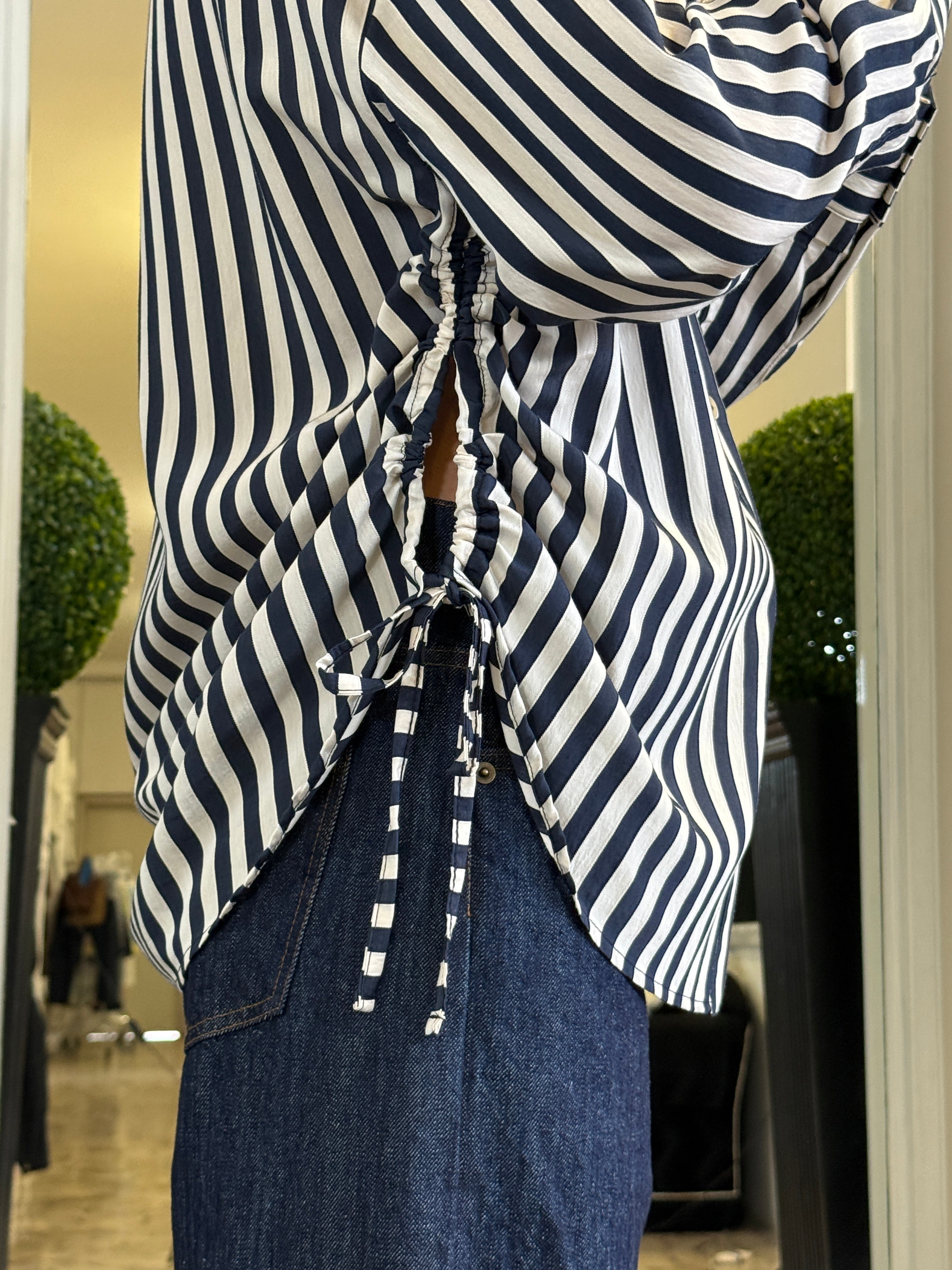 Tensione In Camicia a Righe con Coulisse sui fianchi