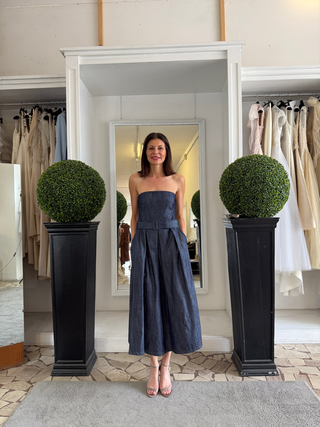 Abito Stile Impero in Denim con Cintura