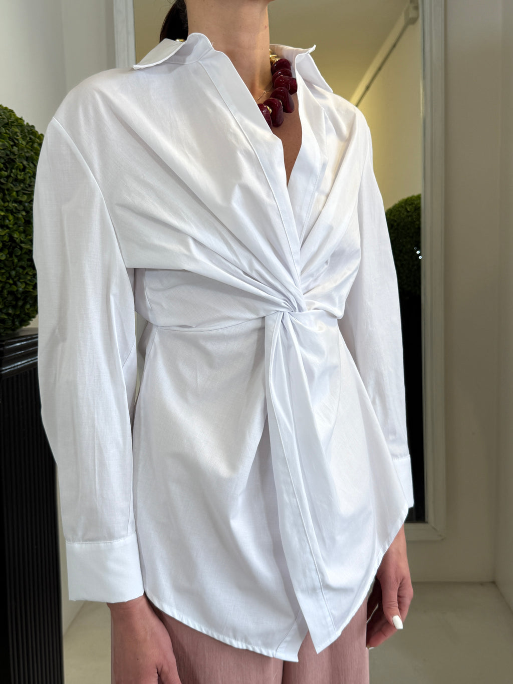 Tensione In Camicia con Movimento sul Punto Vita