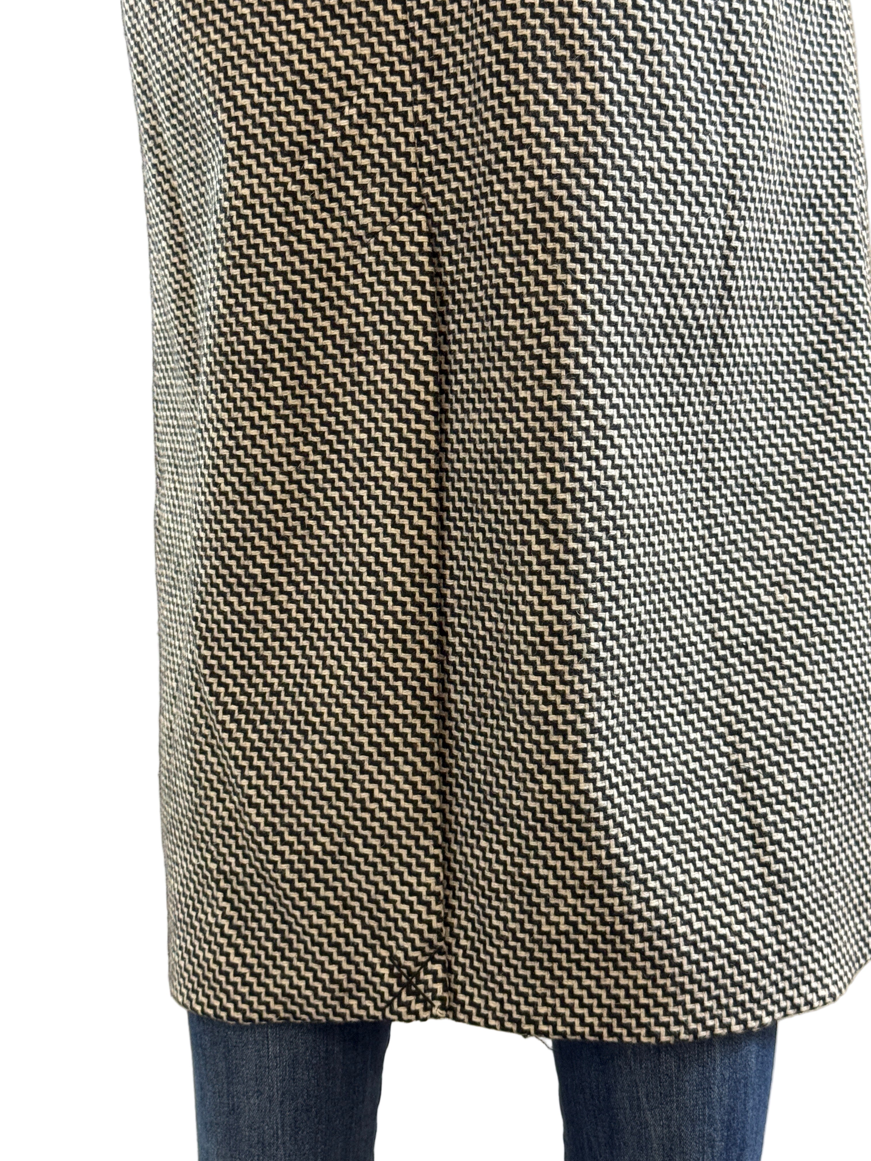 Cappotto Zig Zag con Spilla