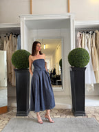 Abito Stile Impero in Denim con Cintura