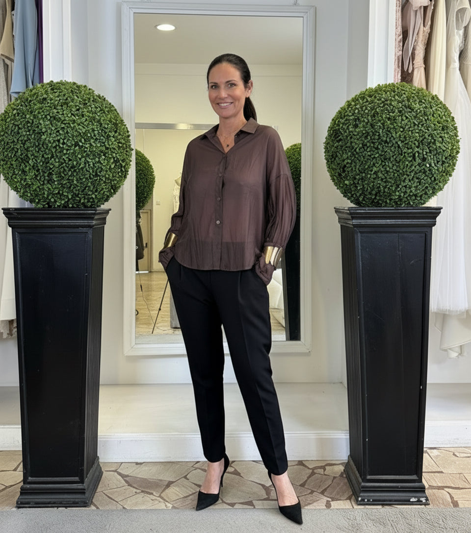 Camicia in Organza con Bracciali Dorati