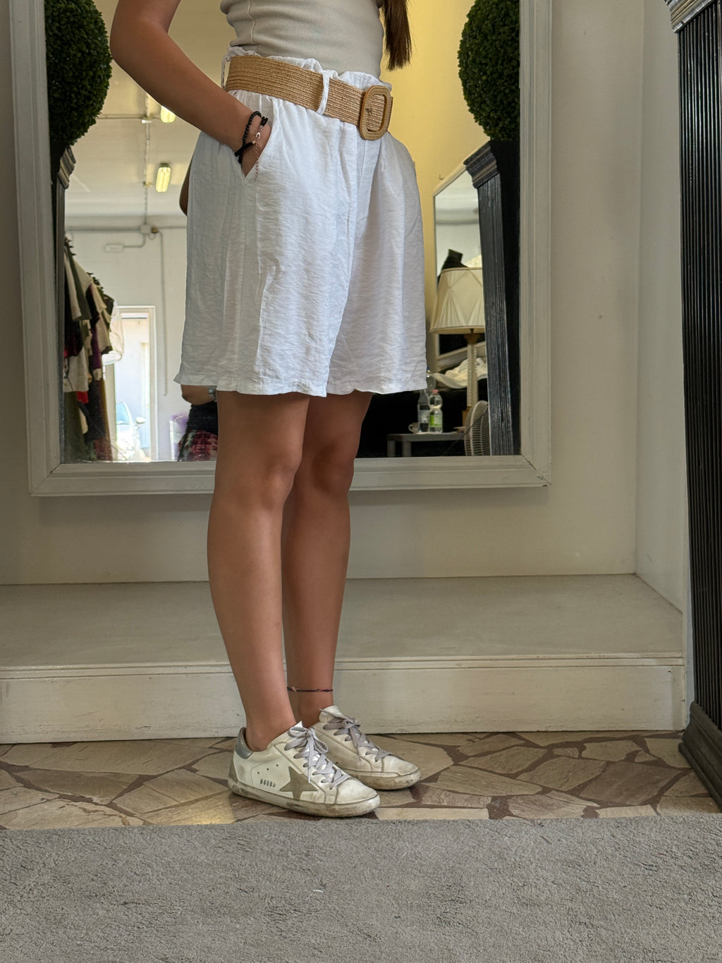 Bermuda con Elastico in Vita e Cintura in Raffia