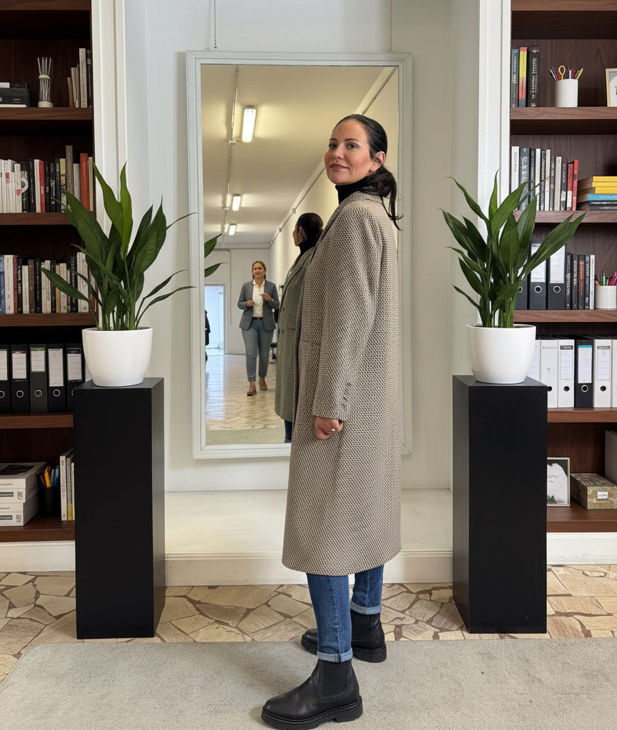 Cappotto Zig Zag con Spilla