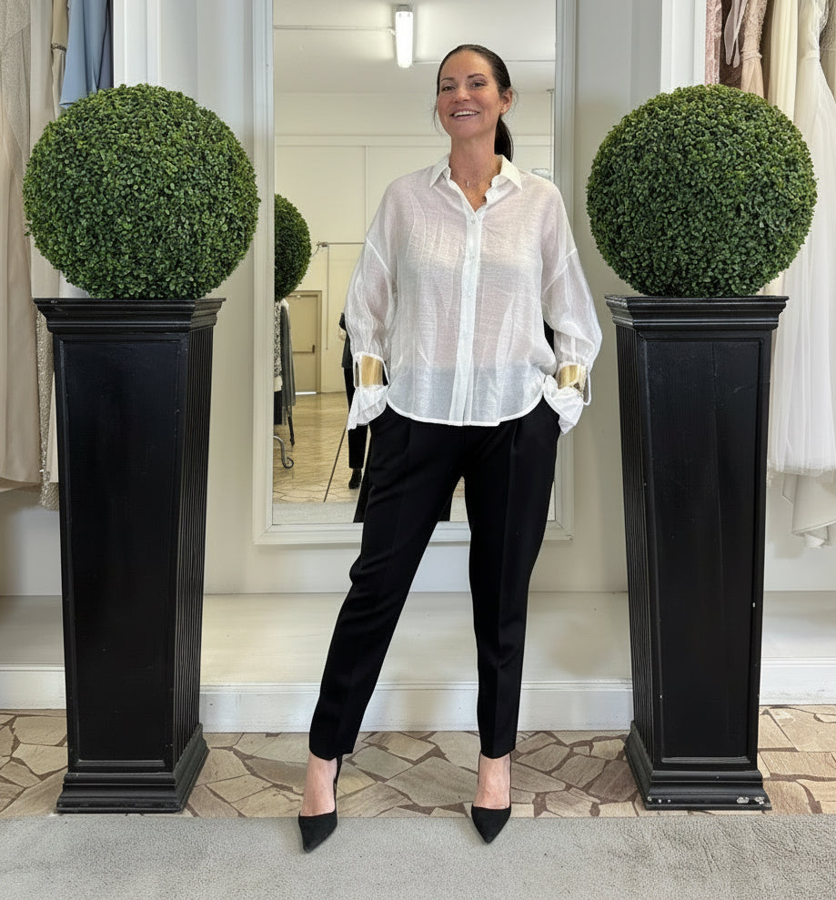 Camicia in Organza con Bracciali Dorati