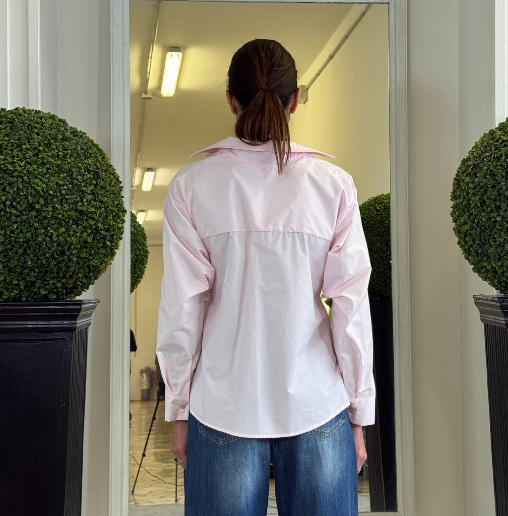 Tensione In Camicia con Movimento sul Punto Vita