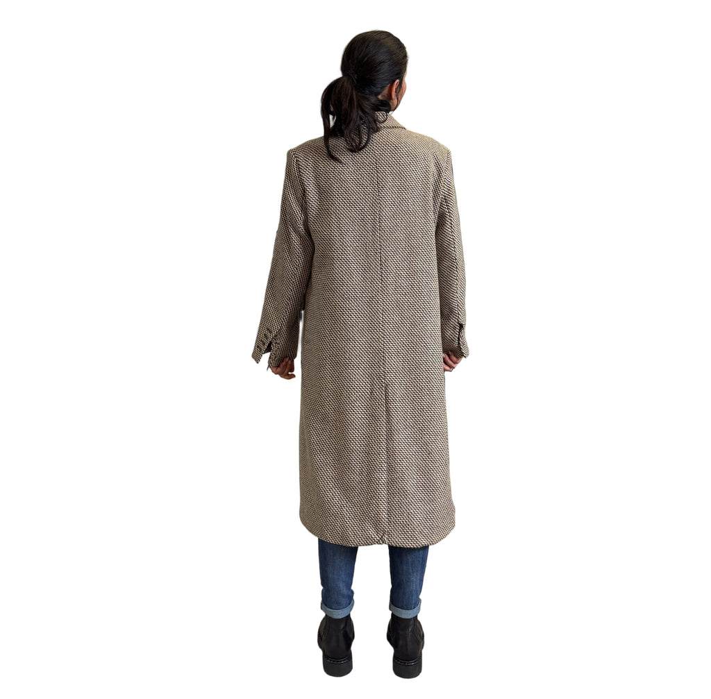 Cappotto Zig Zag con Spilla