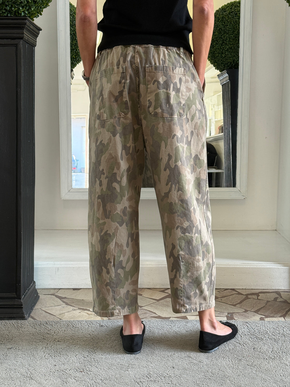 Pantaloni Cropped Camouflage Fit Morbido 775