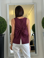 Blusa Smanicata con Fiocco e Spacco sul Retro