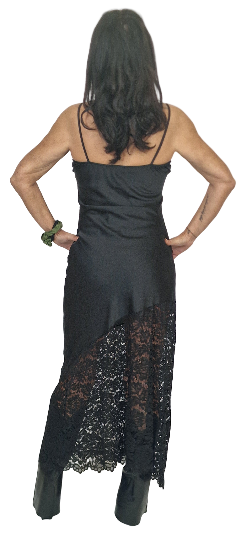 Abito lungo con pizzo