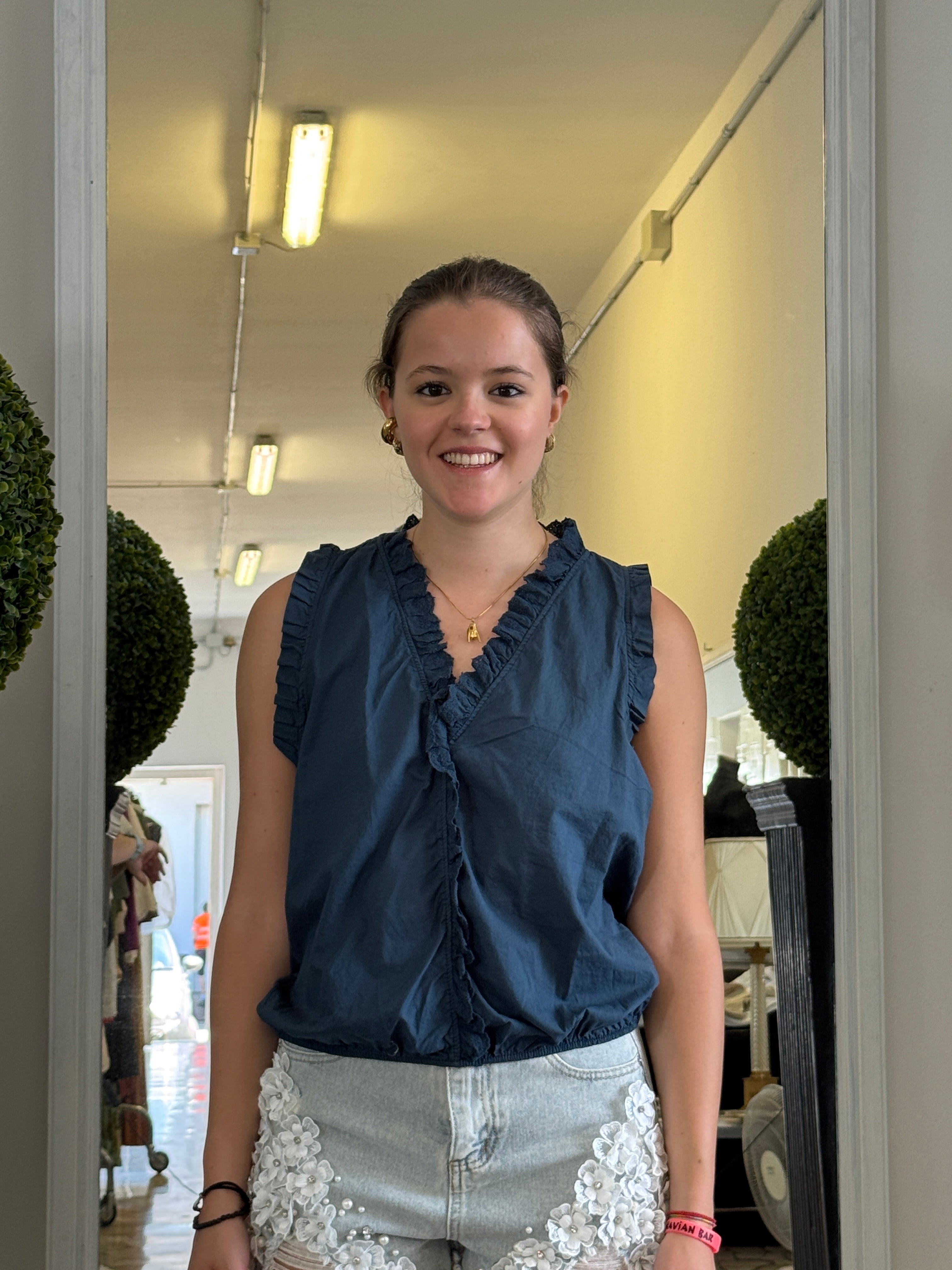 Camicia Senza Maniche con Orli Arricciati ed Elastico sul Fondo