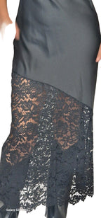 Abito lungo con pizzo