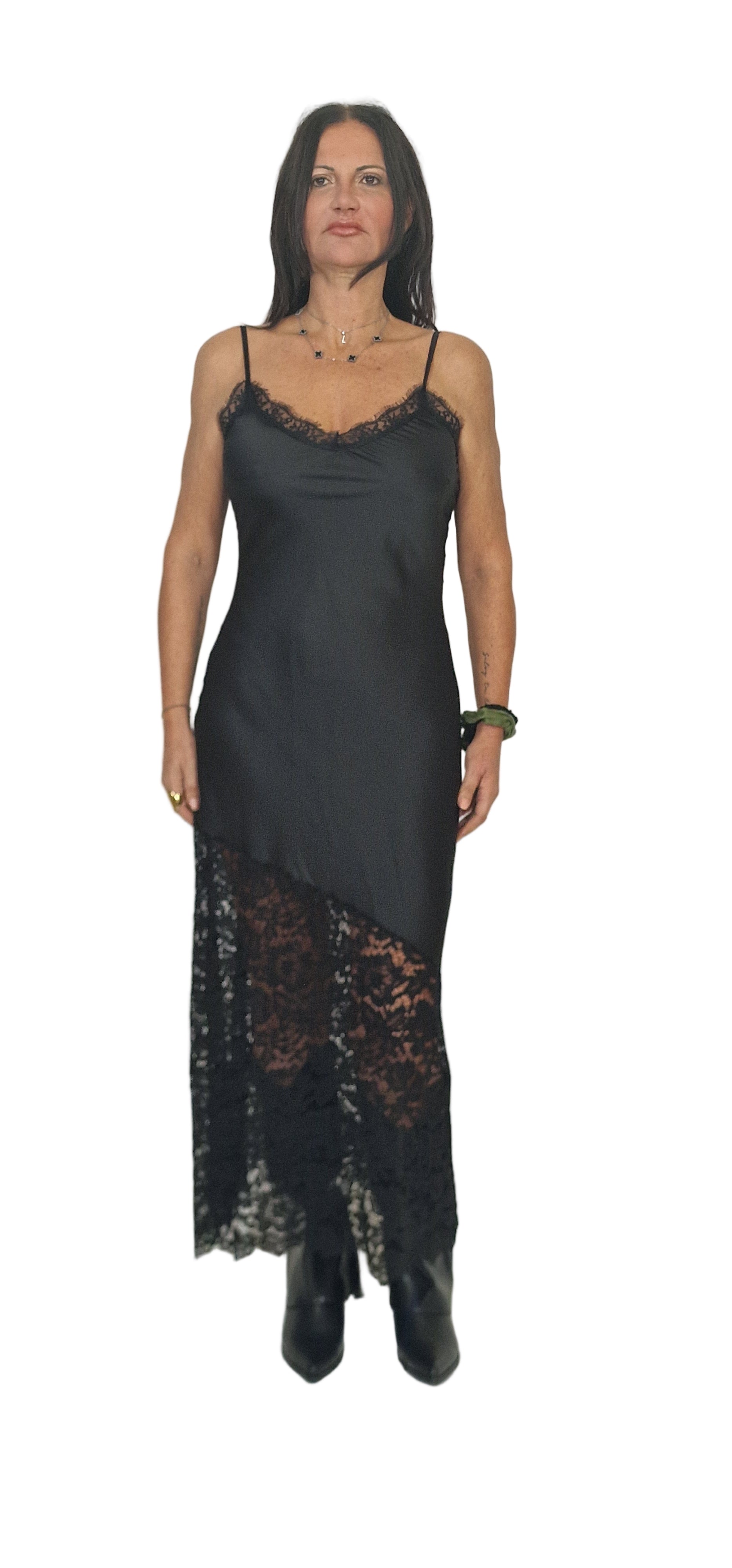 Abito lungo con pizzo